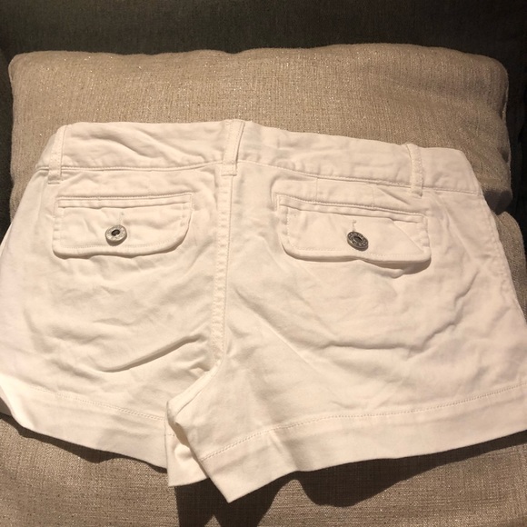 Guess Jeans white shorts - Picture 2 of 4